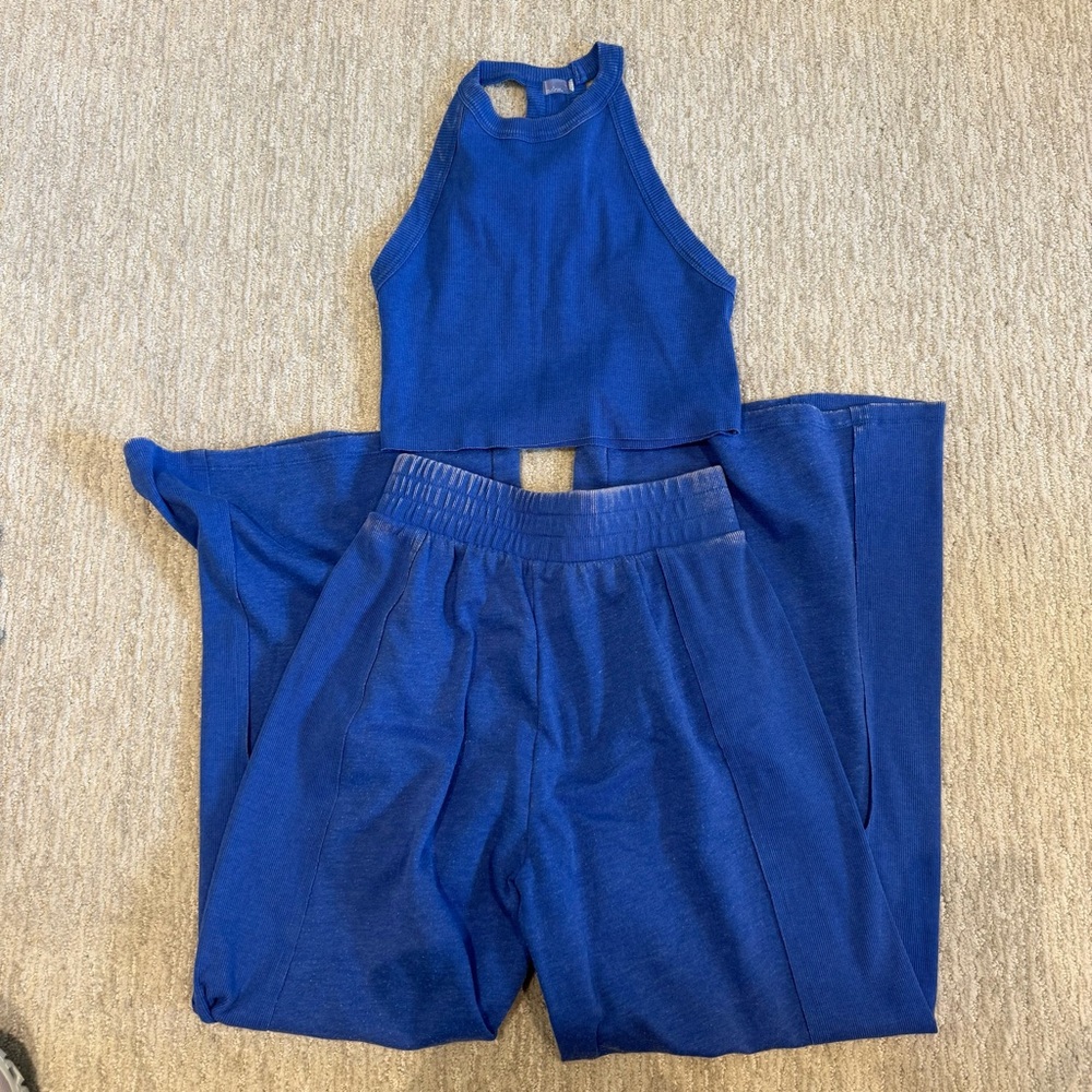 FP MOVEMENT GO TO SET - Two-Piece Set